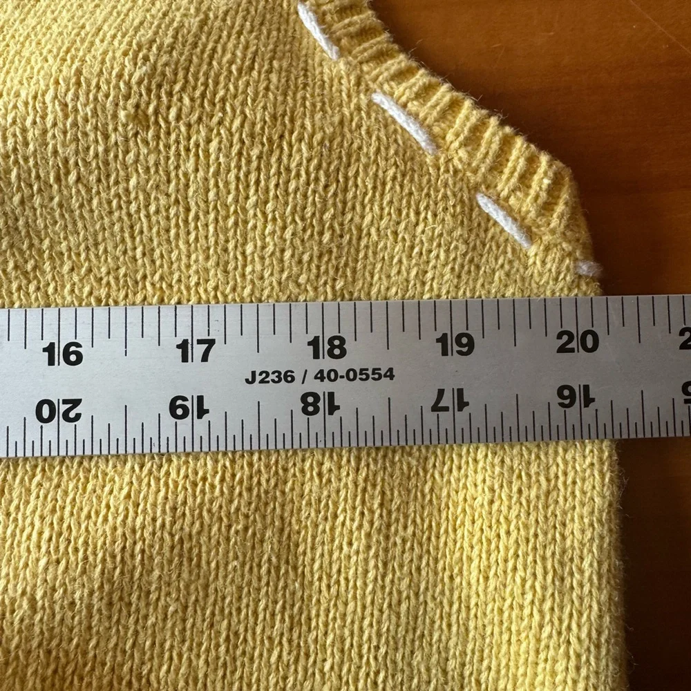 Vintage Mandal Bay Yellow‎ Embroidered Purses Cardigan Sweater Vest Size Large